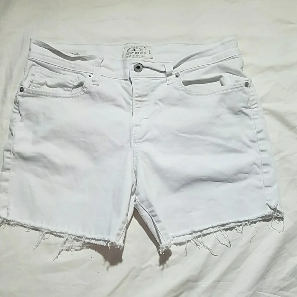 Lucky Brand White Bermuda Shorts